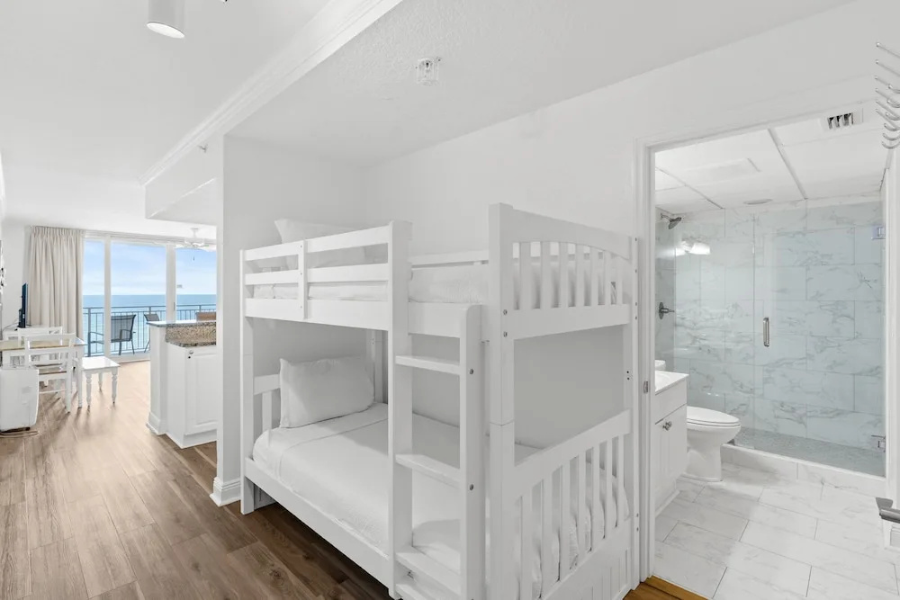 Emerald Beach Resort by Panhandle Getaways - Chambres