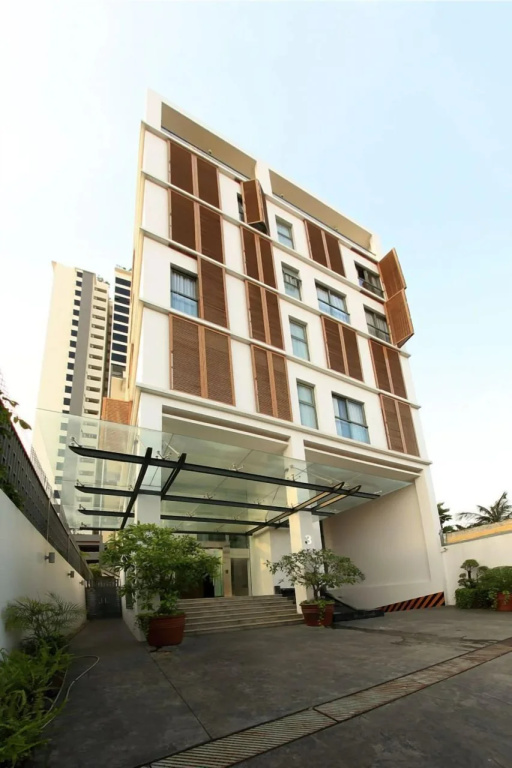 Glenwood Suites