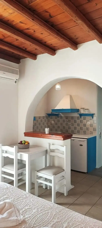 Superior Double room (full double bed)