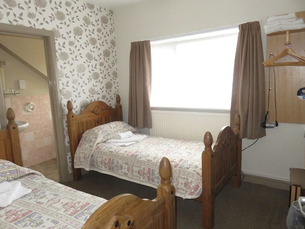 Standard Double room (twin beds)