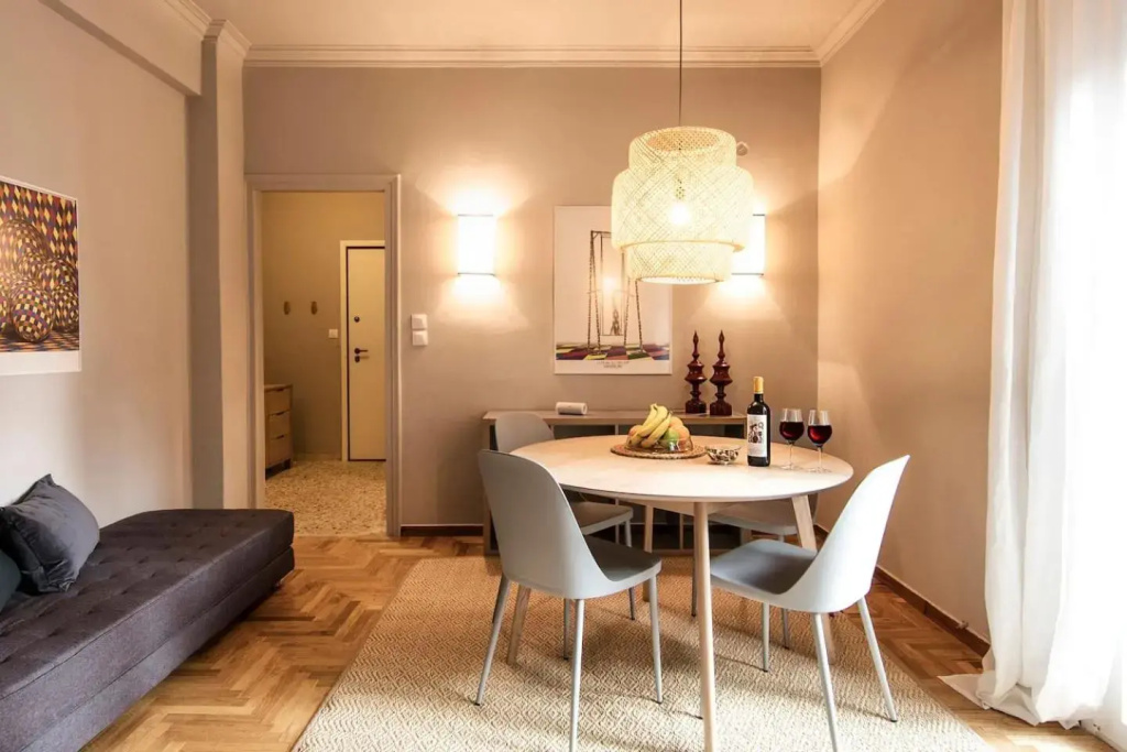Brand new Modern Apartment with satellite TV