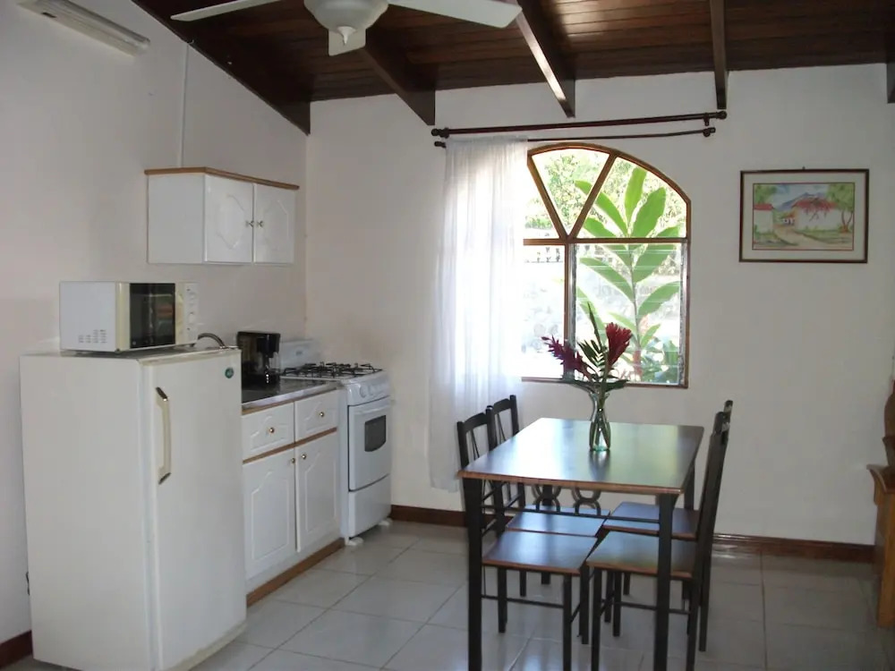 La Catalina Hotel and Suites - фото 22