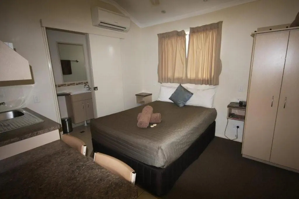 Economy room