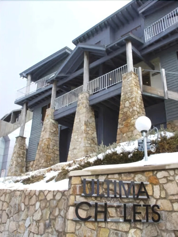 Ultima White Inn 3