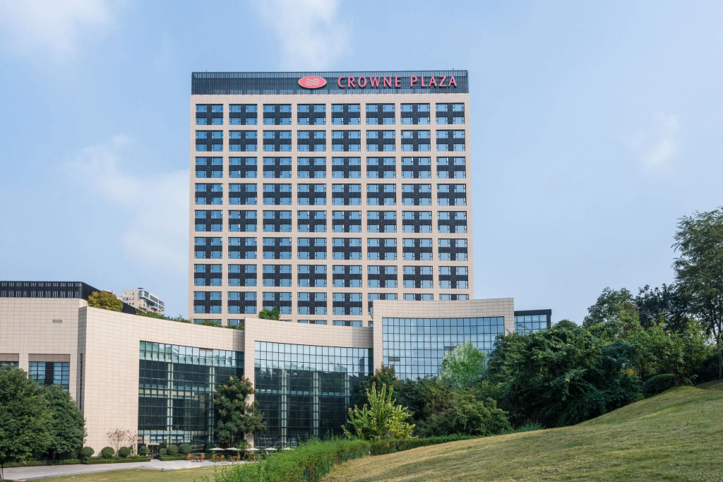 Crowne Plaza Chengdu Panda Garden by IHG - Near Panda Base