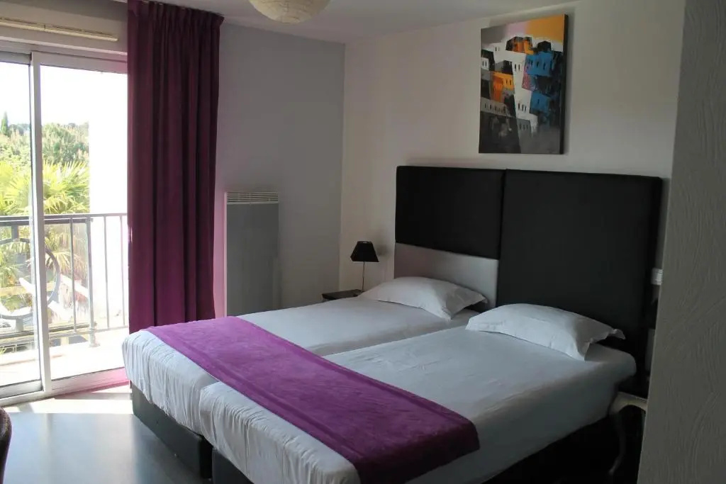 Double Studio (twin beds)