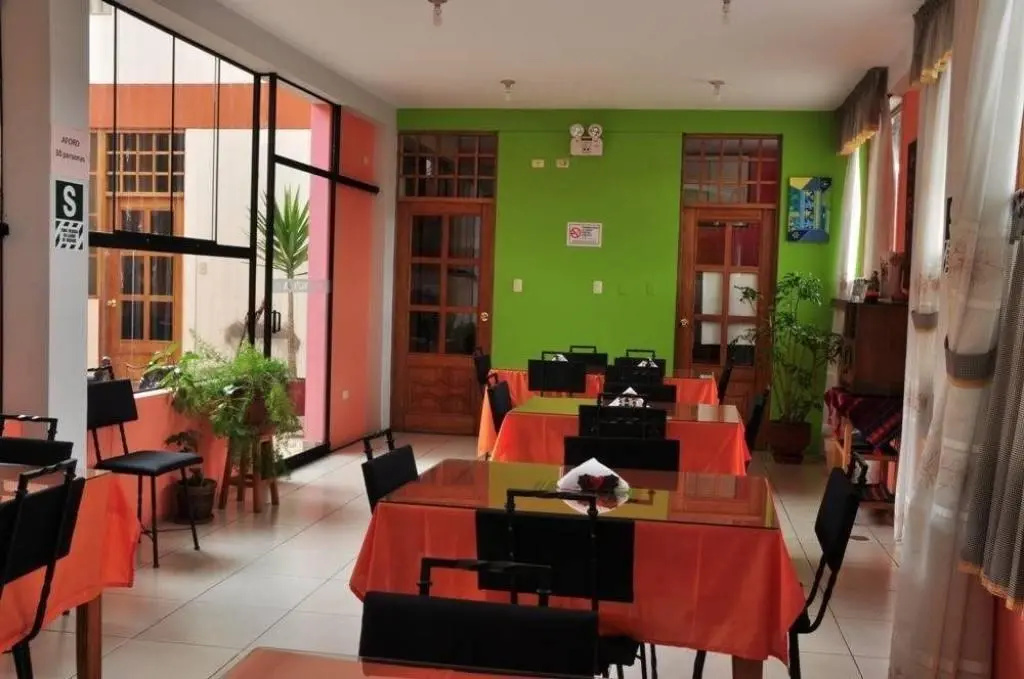 Standard Sextuple room (2 full double beds and twin beds)