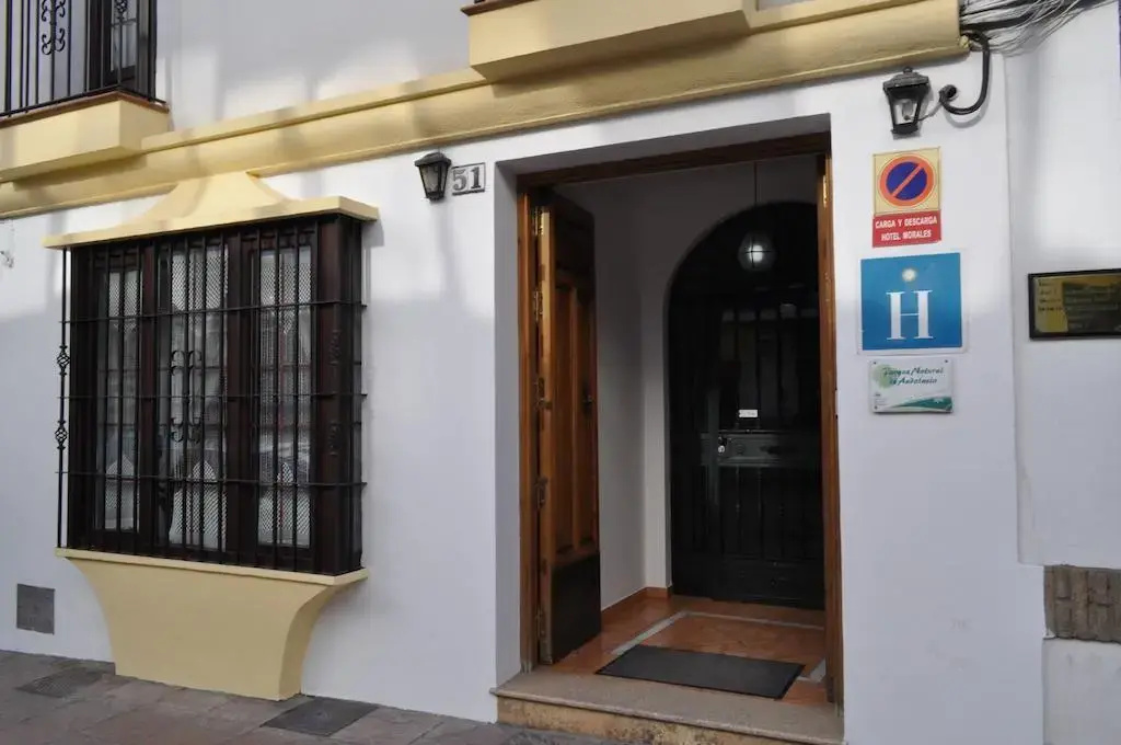 Hotel Morales