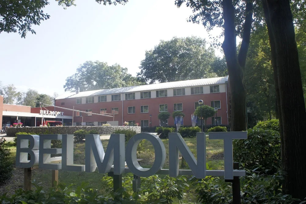 50/50 Hotel Belmont