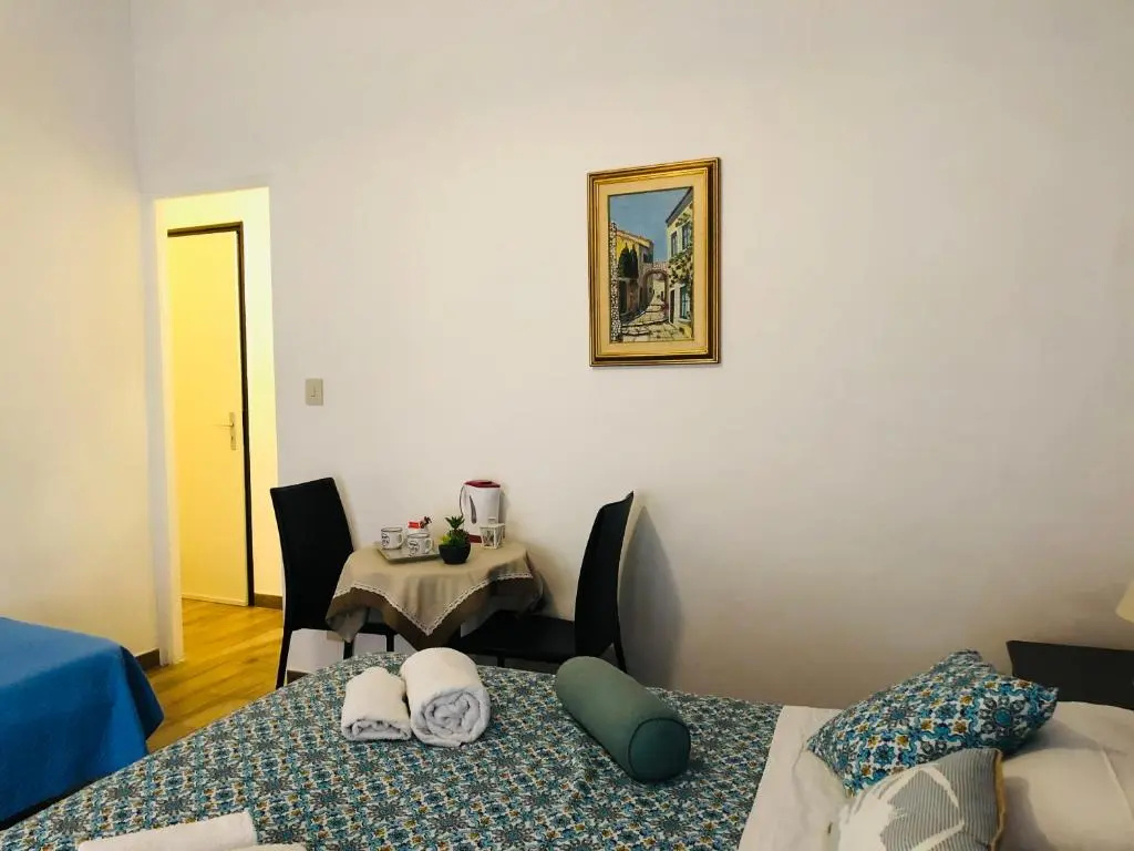Economy room