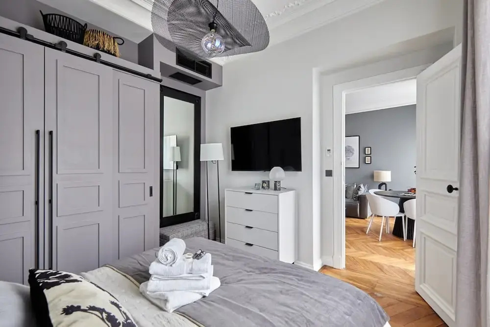 Superb New 1 Bedroom Flat Notre Dame de Paris — фото