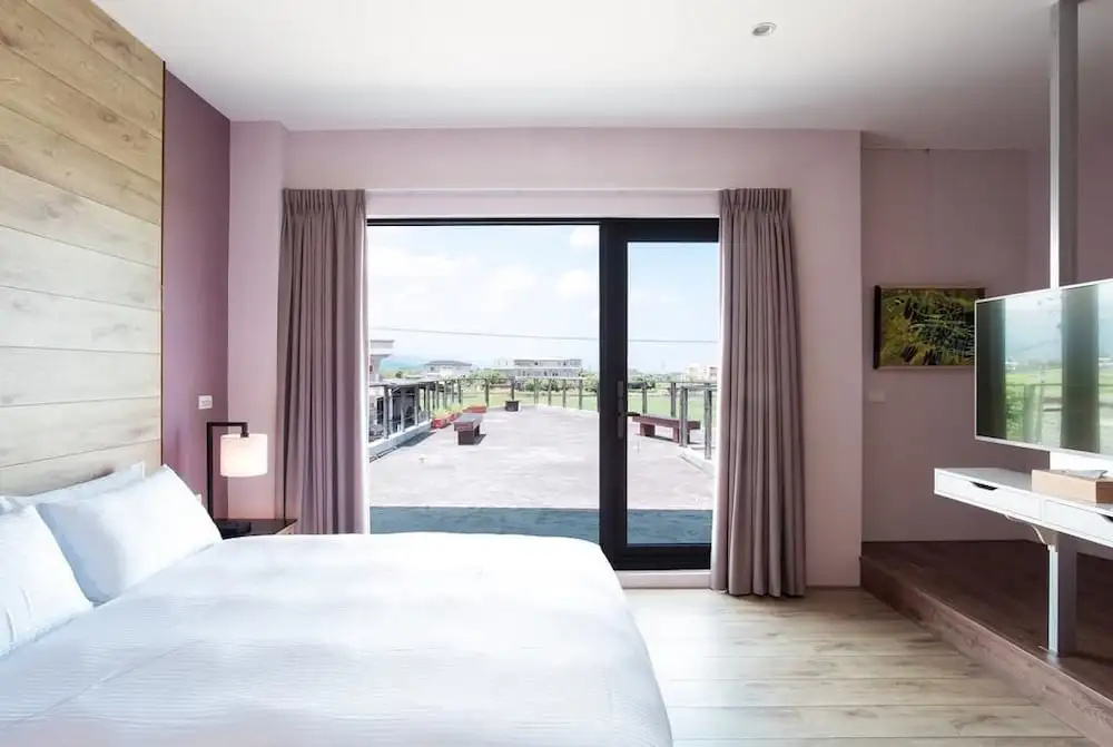Standard Double room with balcony (full double bed)
