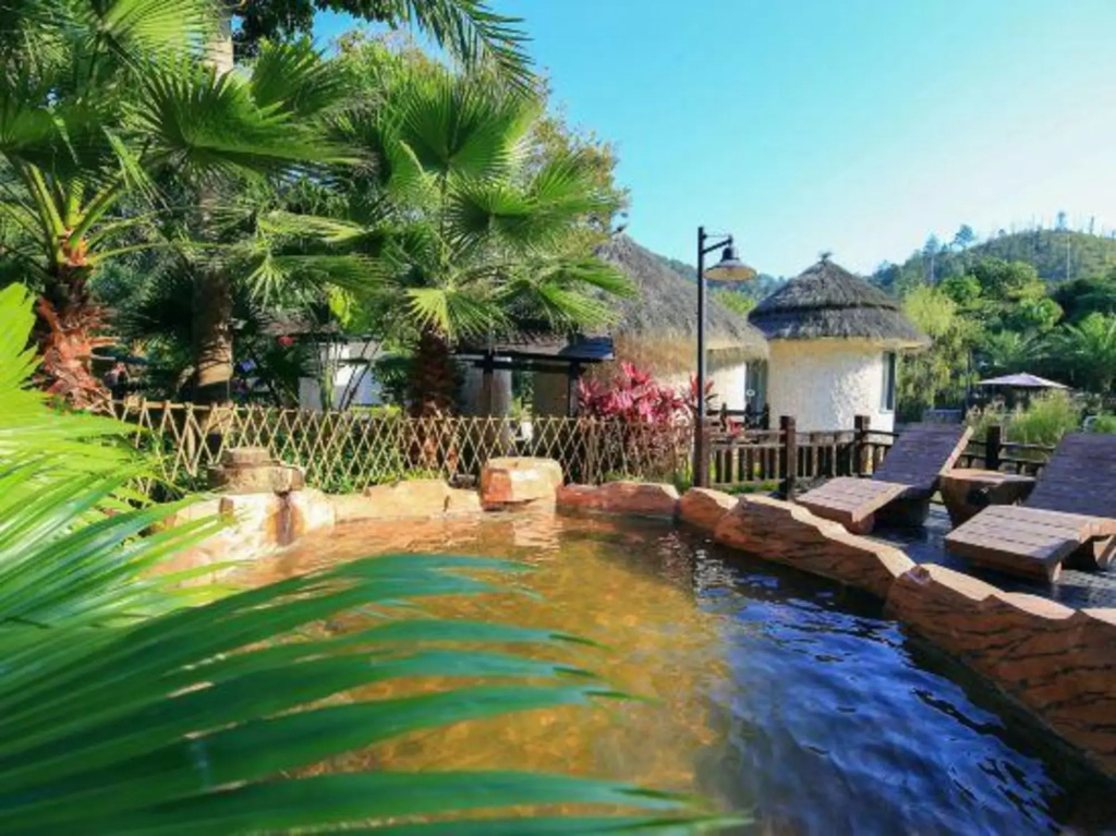 Yongding Tianzi Hot Spring Holiday Resort Longbowan Hotel