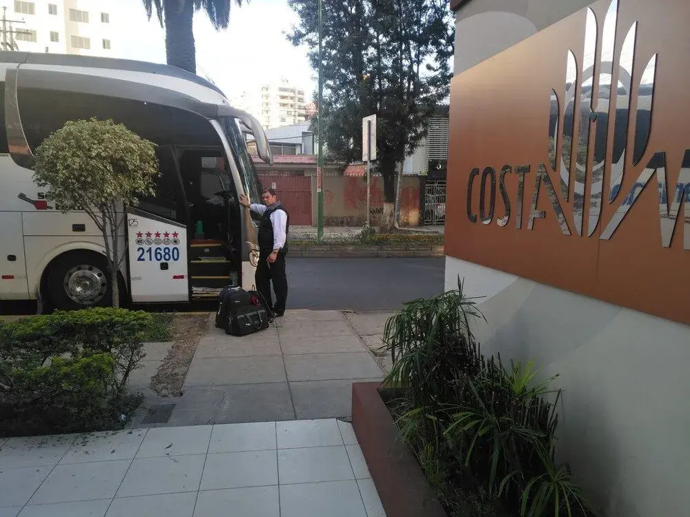 Hostal Costa De Marfil Suites