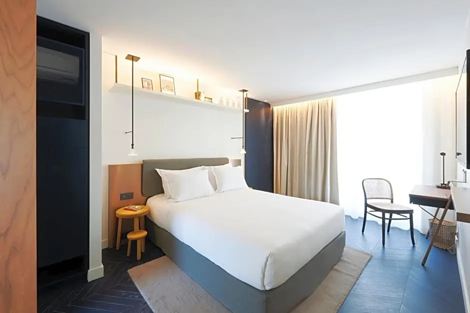 Premium room