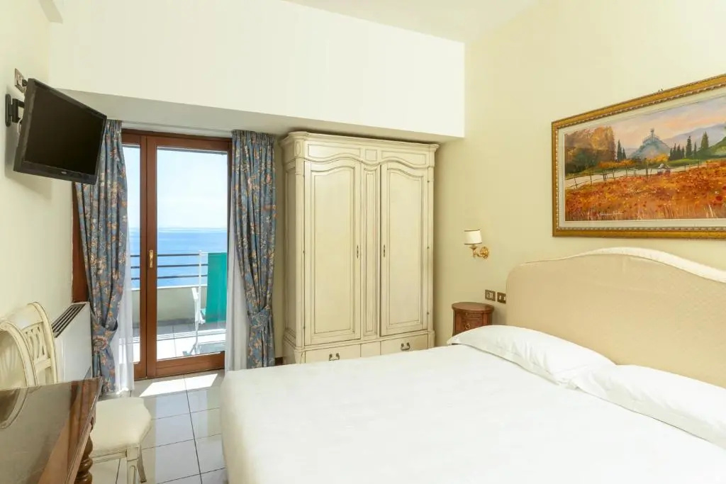 Hotel Porto Roca - Chambres