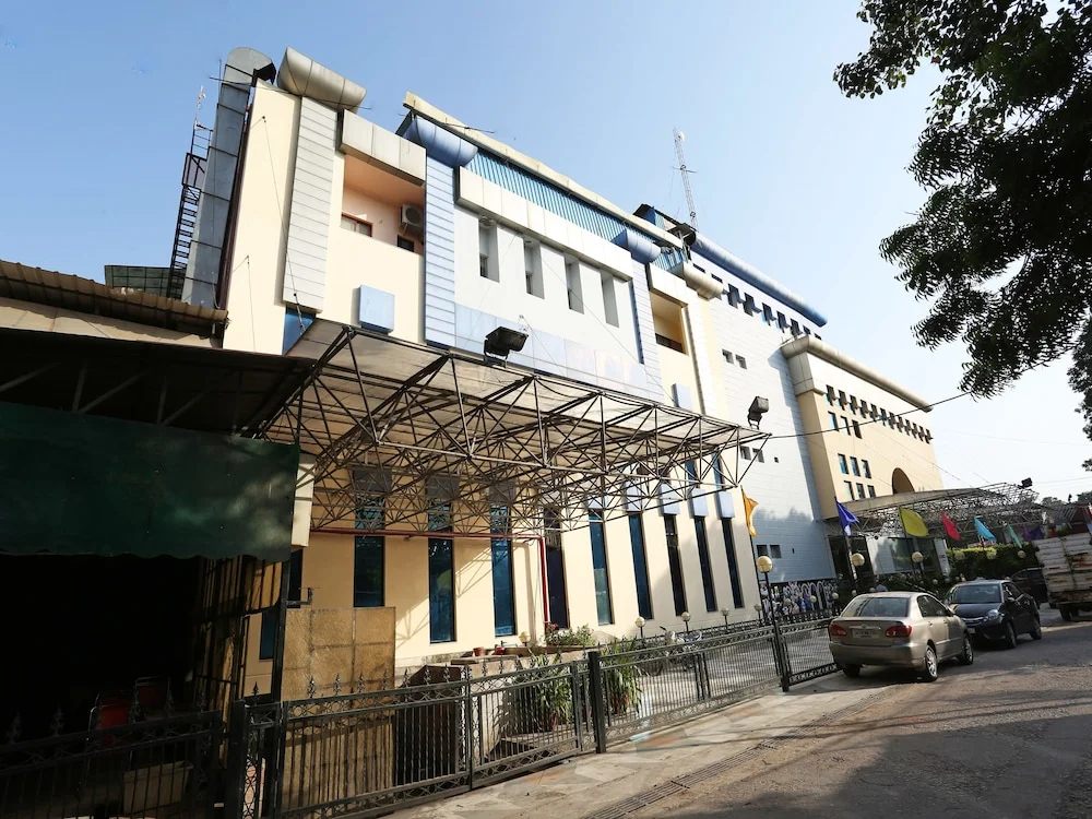 Capital O 3844 Hotel Kd Palace