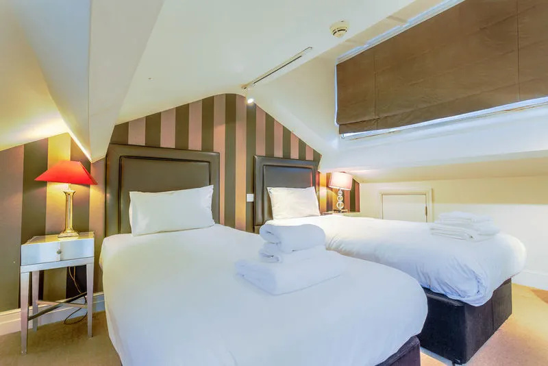Tophams Hotel - Chambres