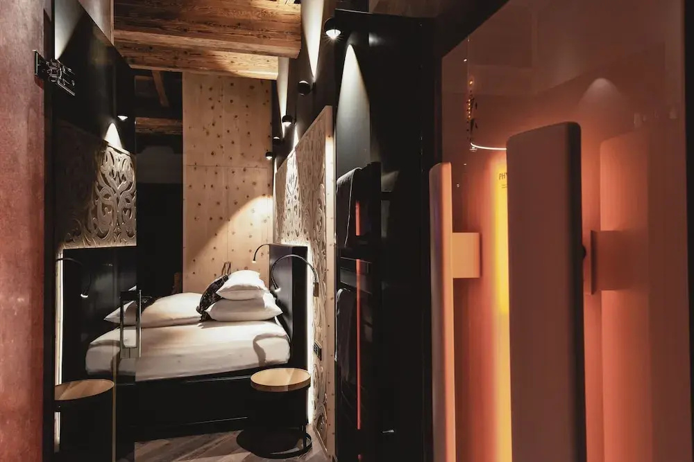 Penthouse Suite with balcony and with mountain view