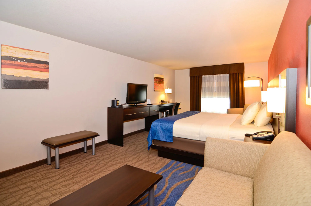 Astoria Hotel and Event Center — фото 5