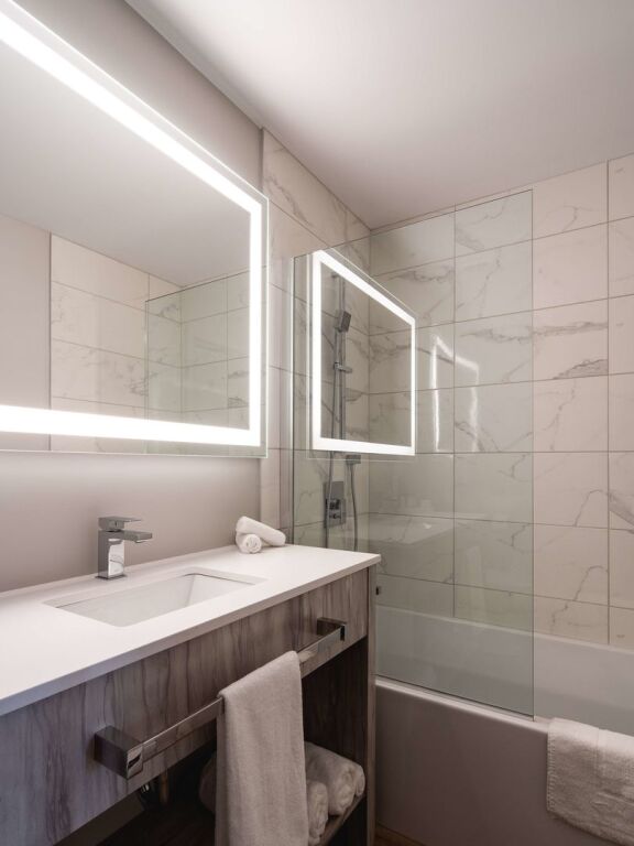 Griffintown Hotel by null