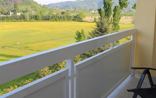 Balcony & Terrace