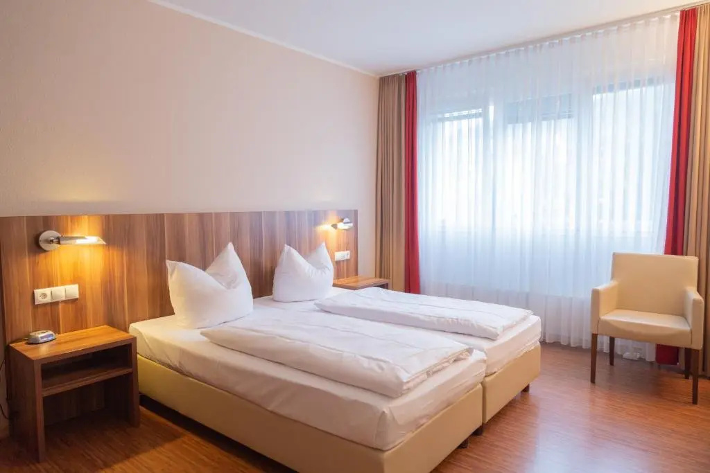 Business Double room full double bed