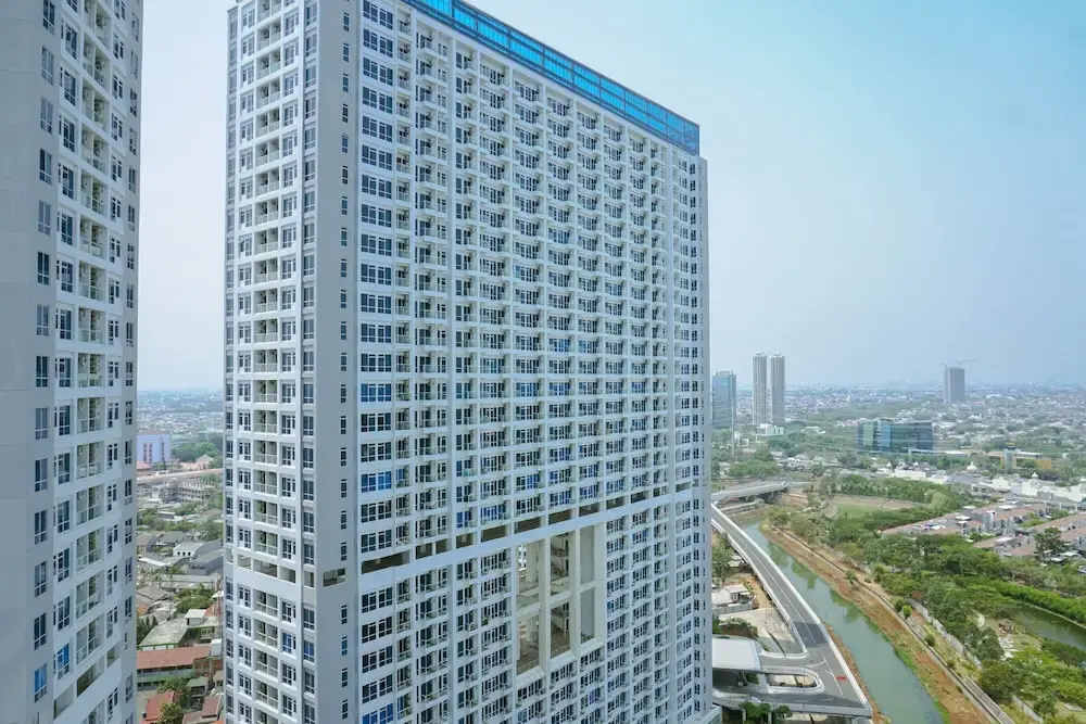 Chic and Cozy Studio Apartment at Puri Mansion