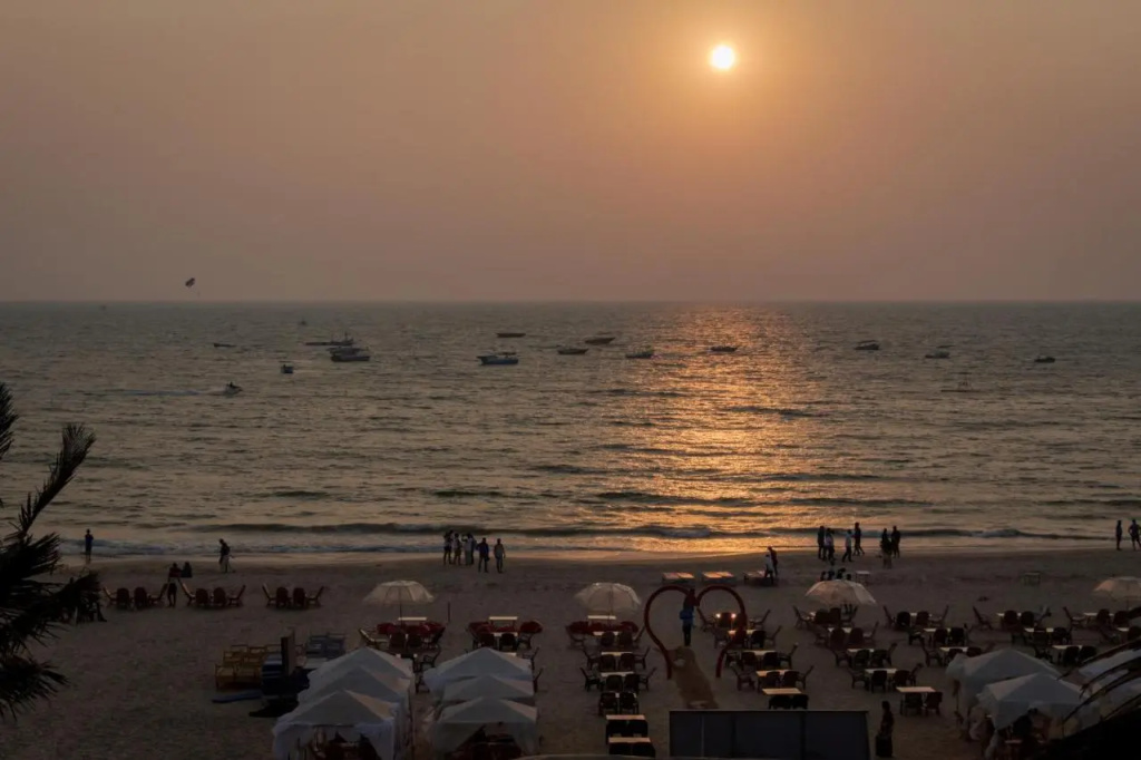 Larios Beach Holidays - Général