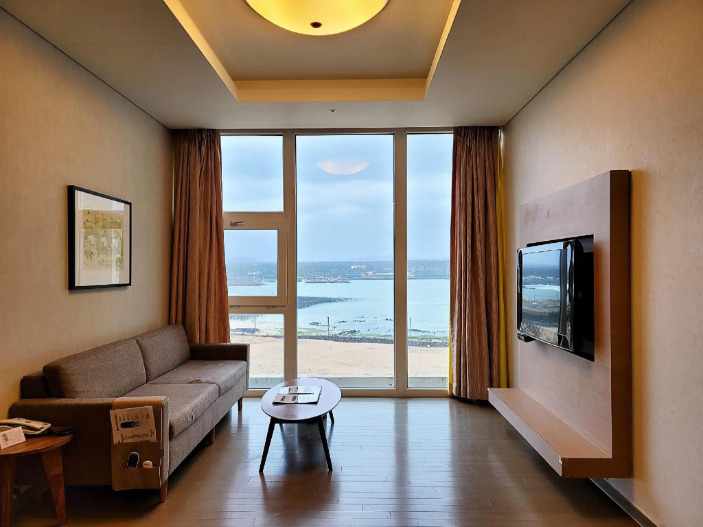 Royal room