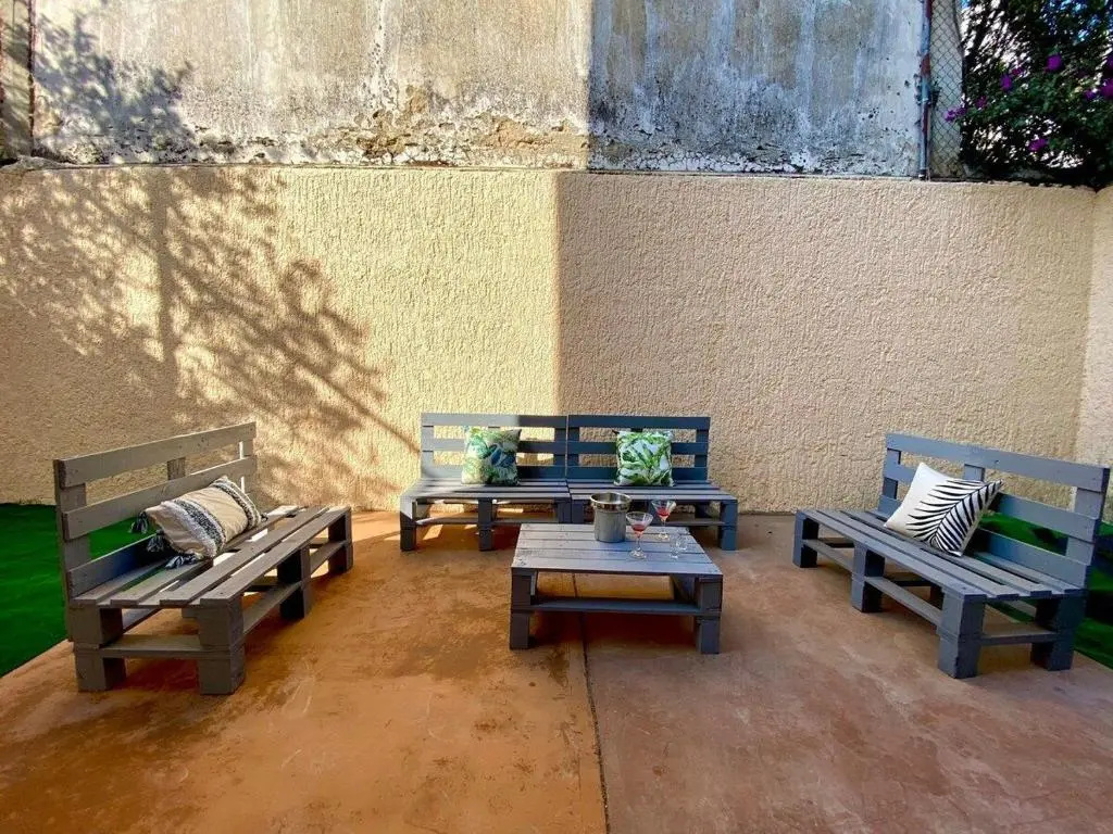 Planta Baja Enorme, Jardín, Parking, Hasta 11 Pax