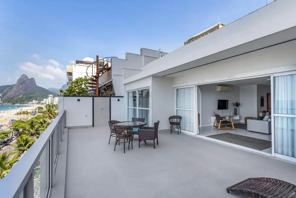 Penthouse With sea View on the Beachfront Vsc1
