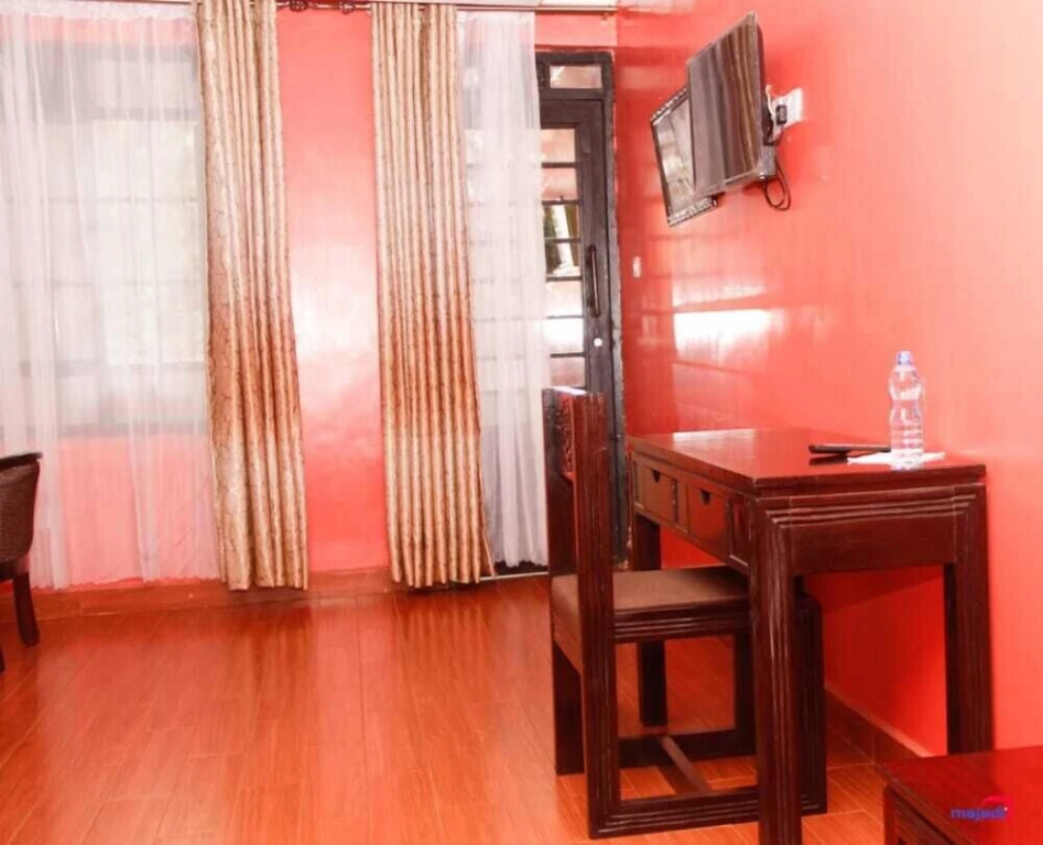 Deluxe Double room (full double bed)
