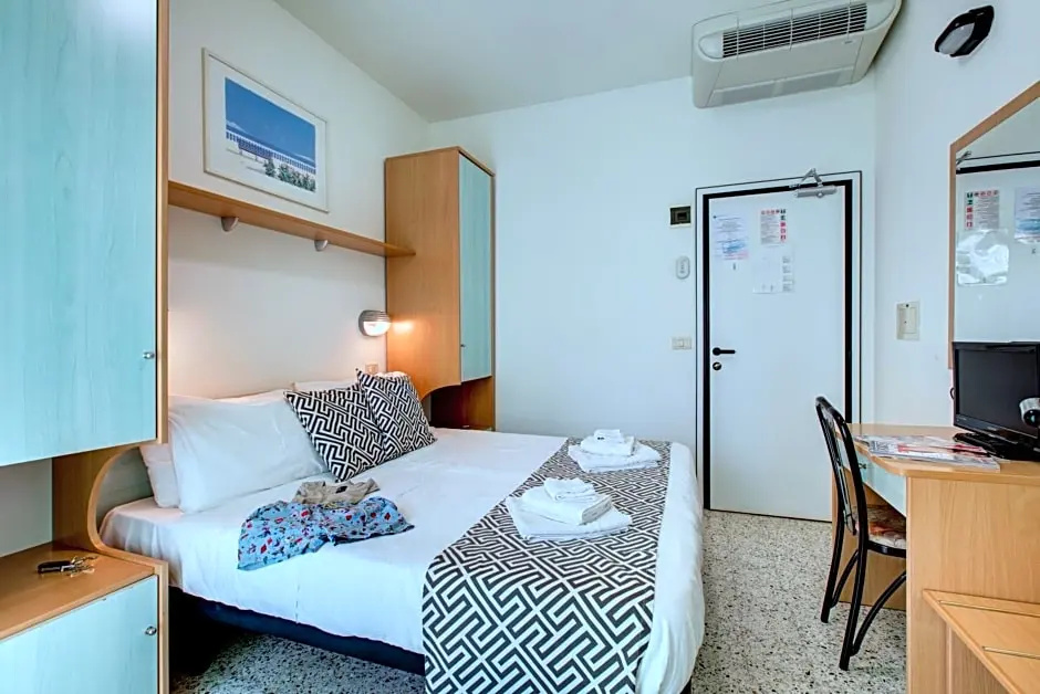 Christian Hotel - Chambres
