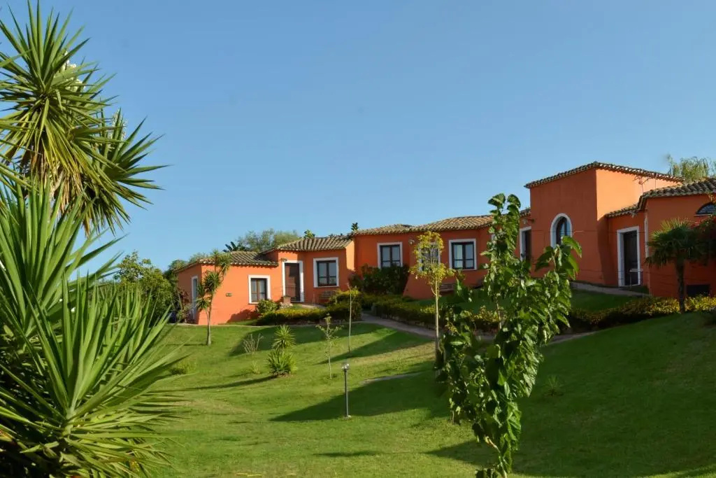 Standard Double room with garden view (full double bed)
