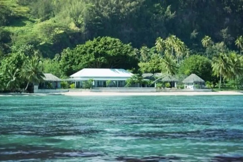 Beach & Waterfront
