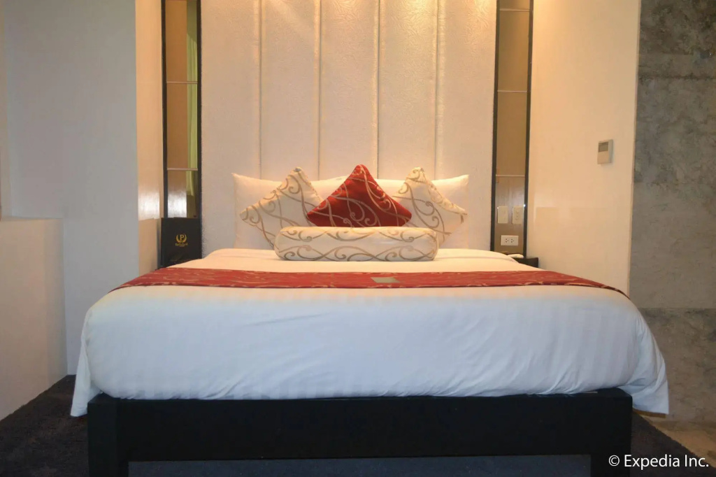 The Penthouse Hotel - Général