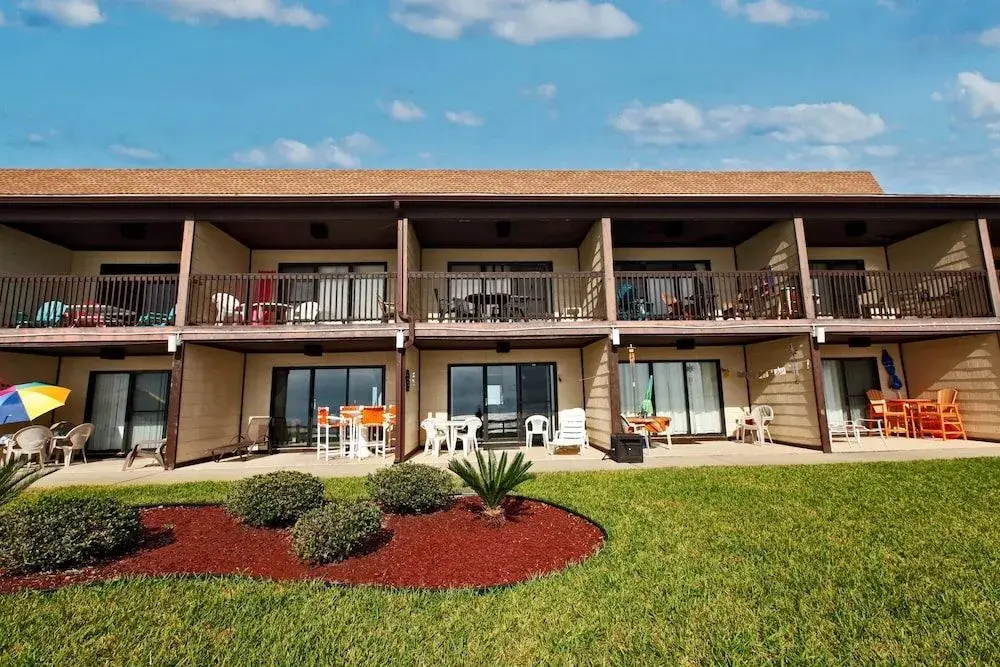 Polynesian Village Condominium by Panhandle Getaways