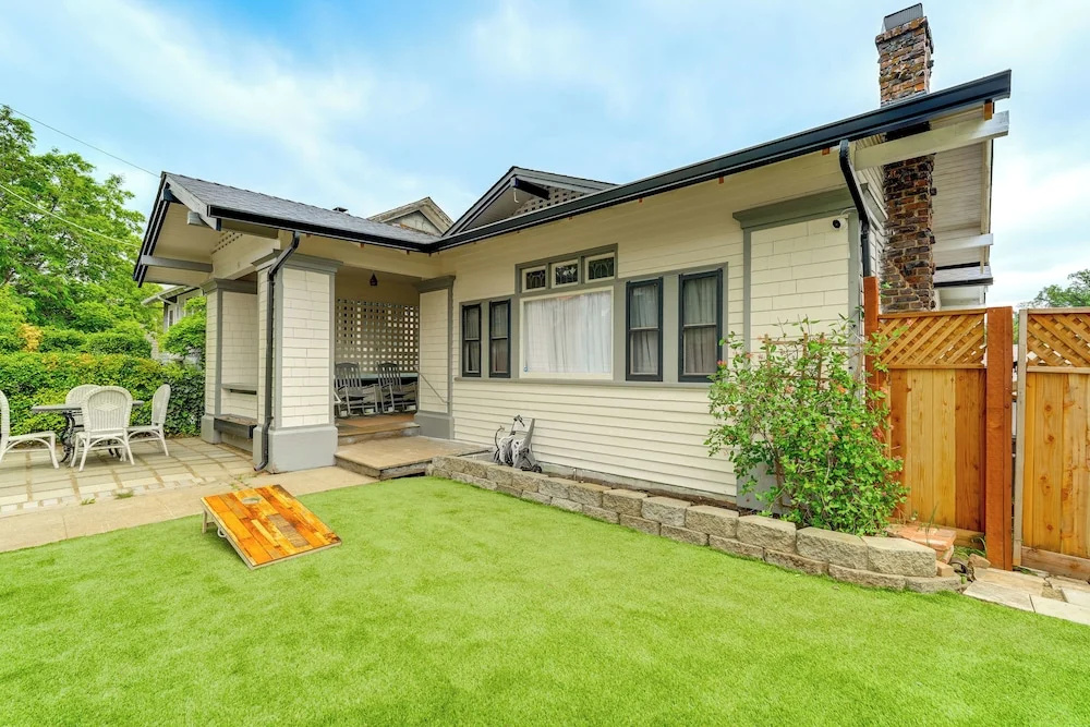 Steps to Main St! Restored Sonora Bungalow w/ Yard