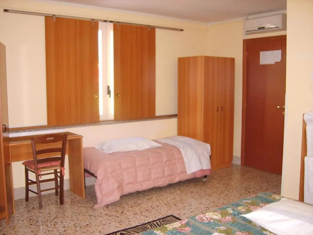 Hotel Rosso Di Sera - Chambres