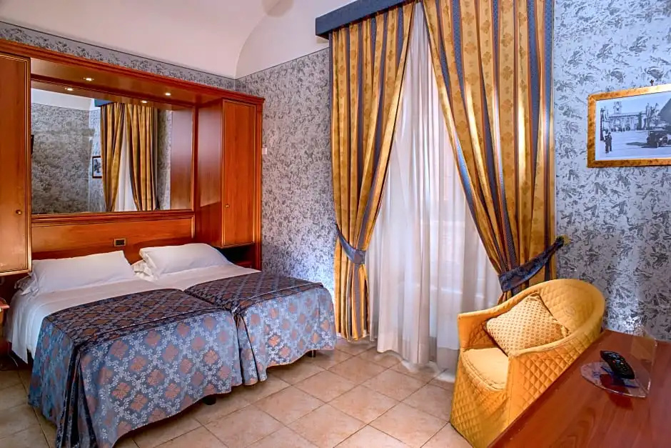 Standard Double room (twin beds)