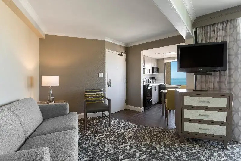 Quadruple Junior Suite with ocean view