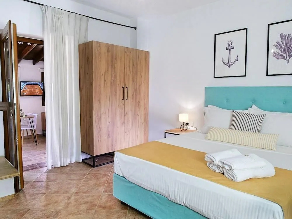 Komitsa Luxury Apartments, ,