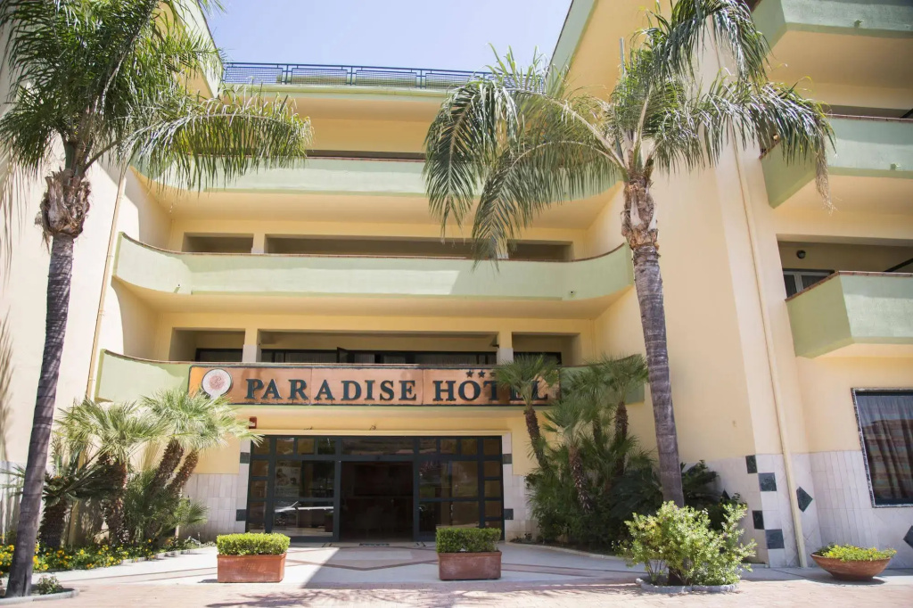 Hotel Village Paradise