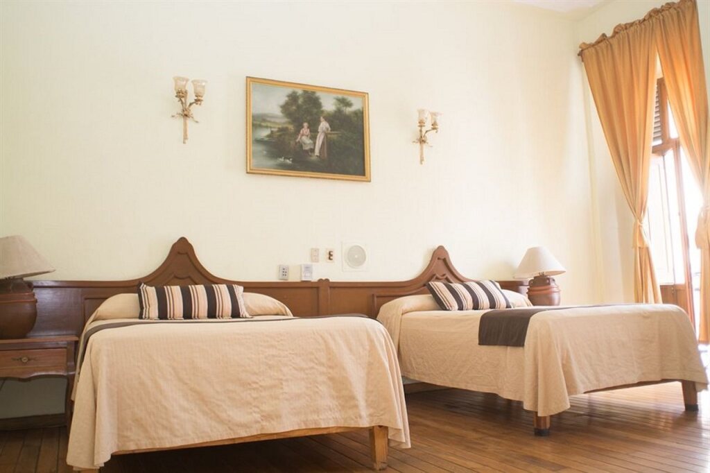 Hotel Frances - 8