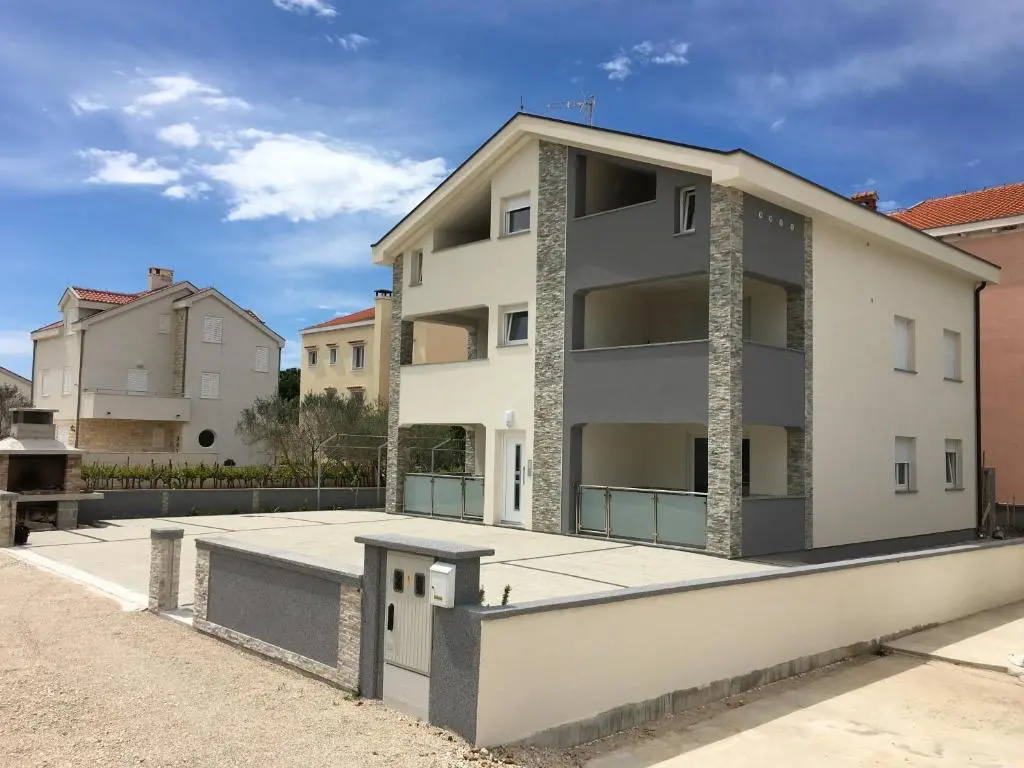Apartmani zaton