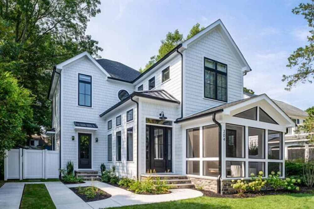Hickman Street 204