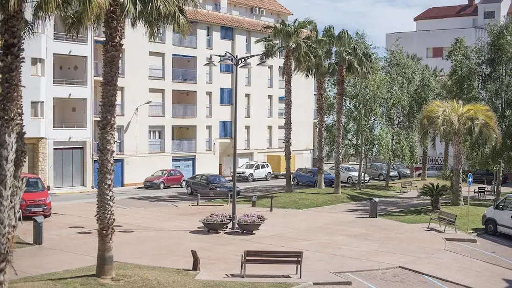 Ampolla Apartment TH18