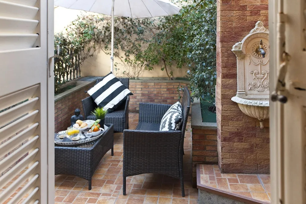Holidays Rooms Rome Guest House