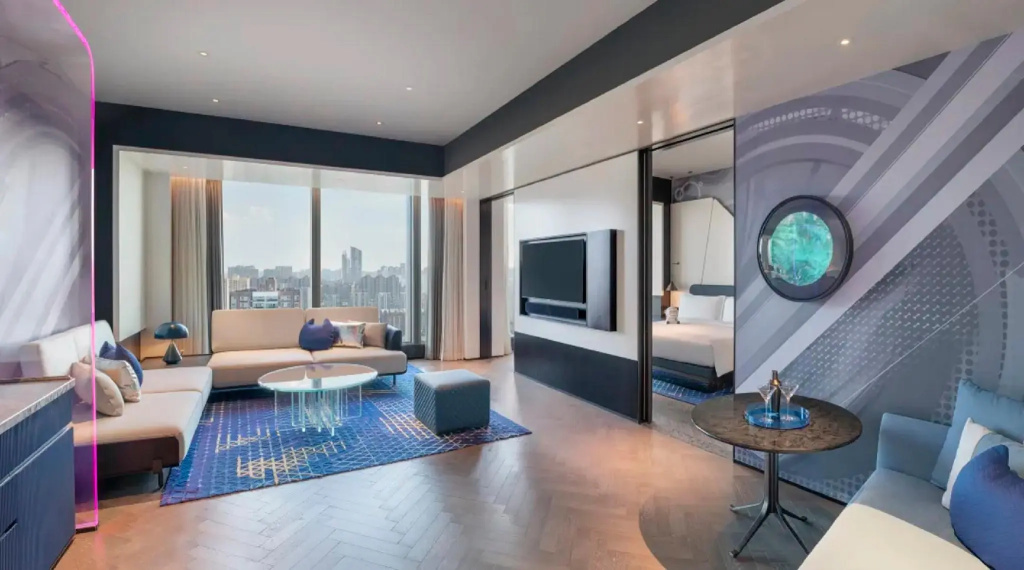 1 Bedroom Double Suite with city view (full double bed)